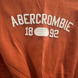 Terracotta Abercrombie Kids T-Shirt with Front Knot – Size 13/14